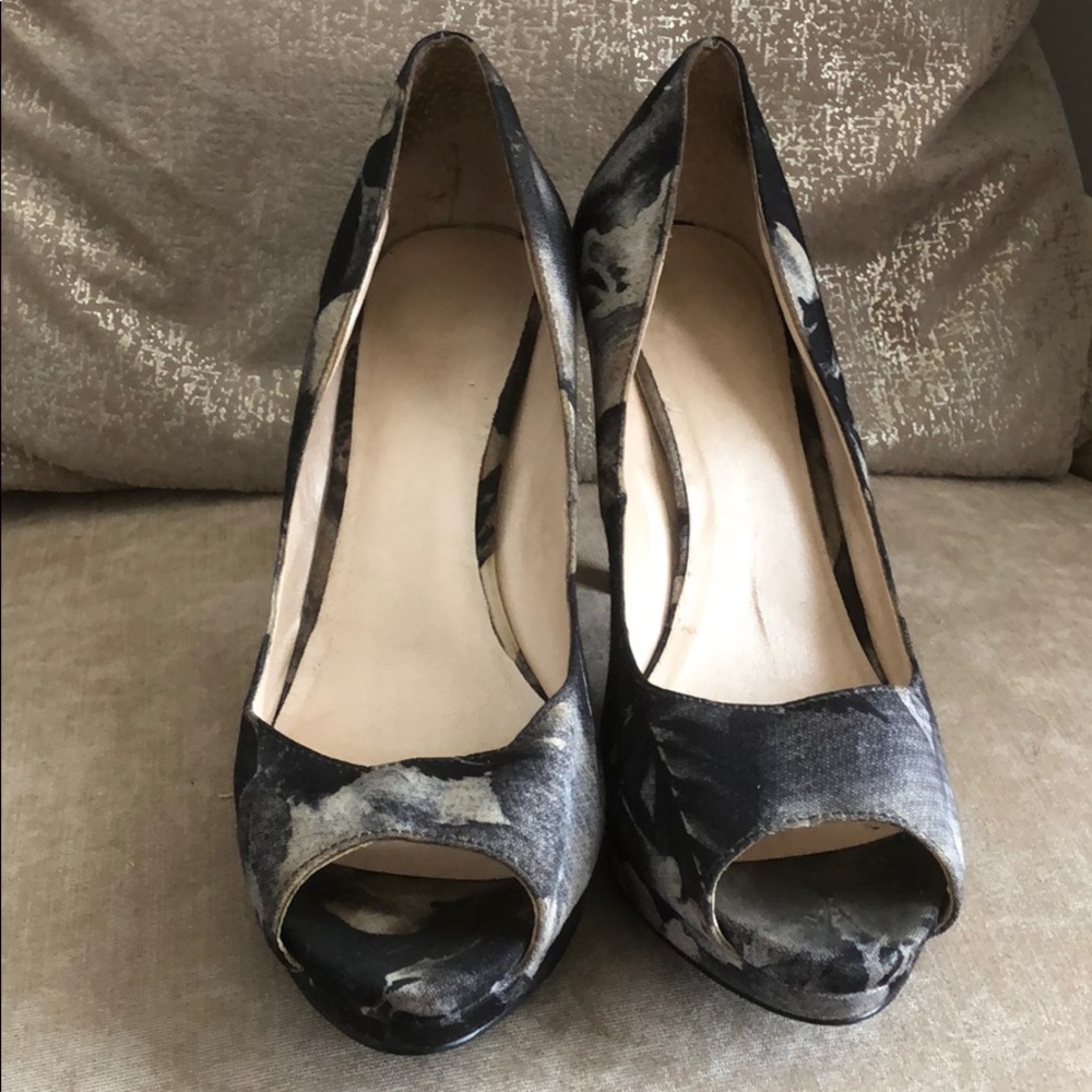 Peep Toe Heels - image 6